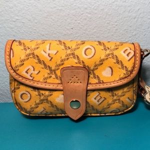 DOONEY & BOURKE Wristlet